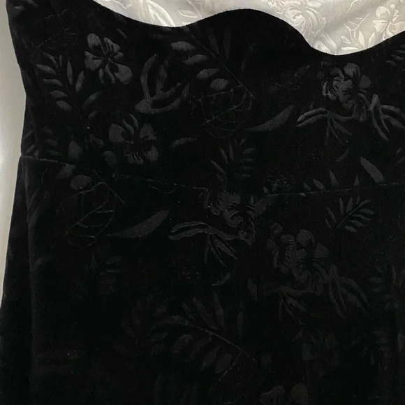 Cider women’s black white velvet  halter long floral dark academia overalls. S - Picture 3 of 9